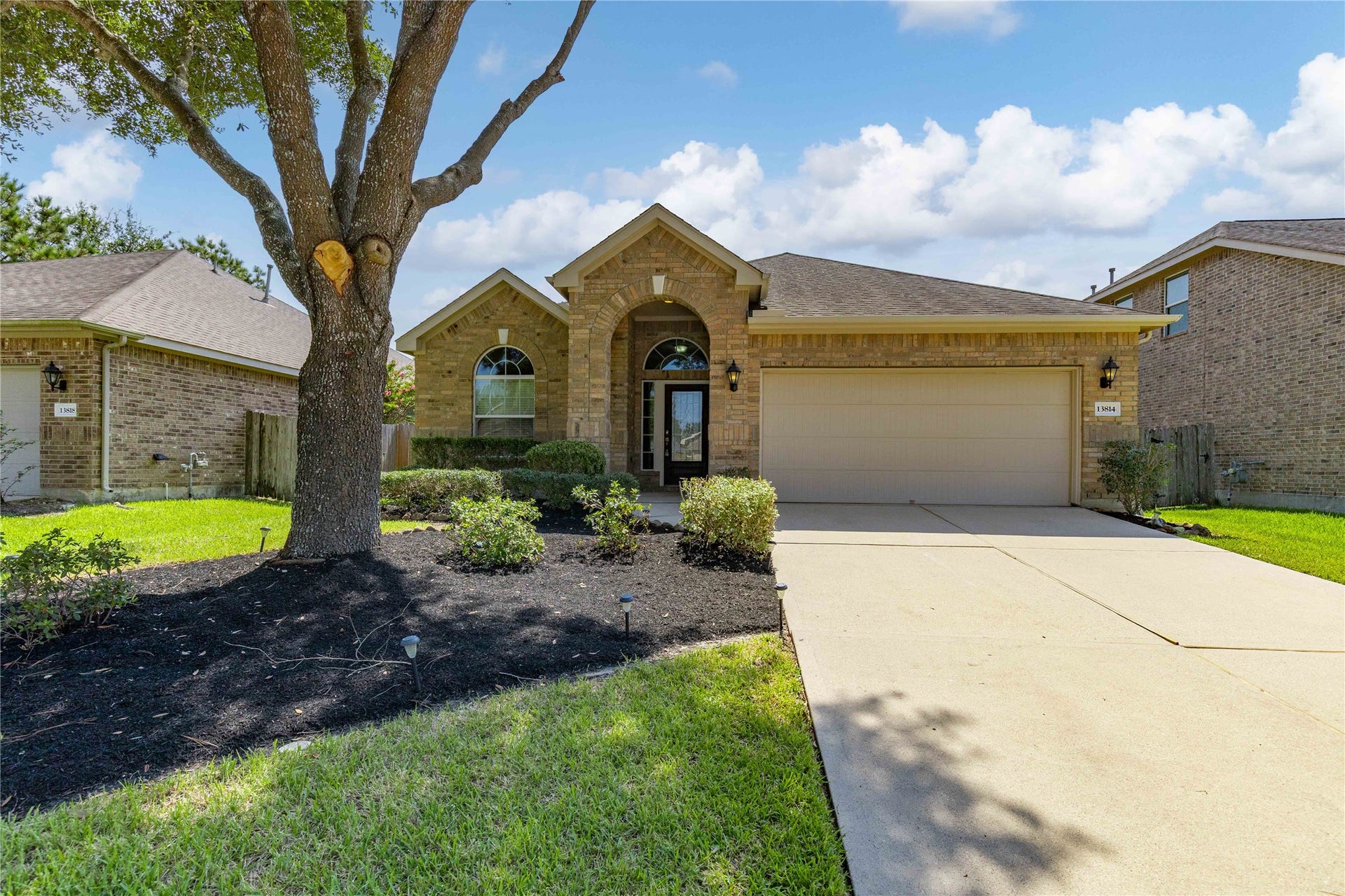 13814 Mckinney Creek Lane, Houston, TX 77044