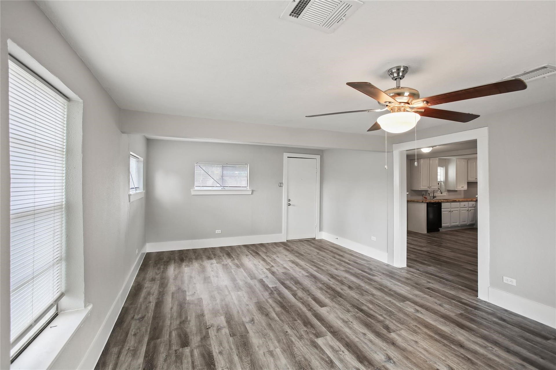 102 22nd Street N, Texas City, TX 77590 102 22nd Street N, Texas City, TX 77590
