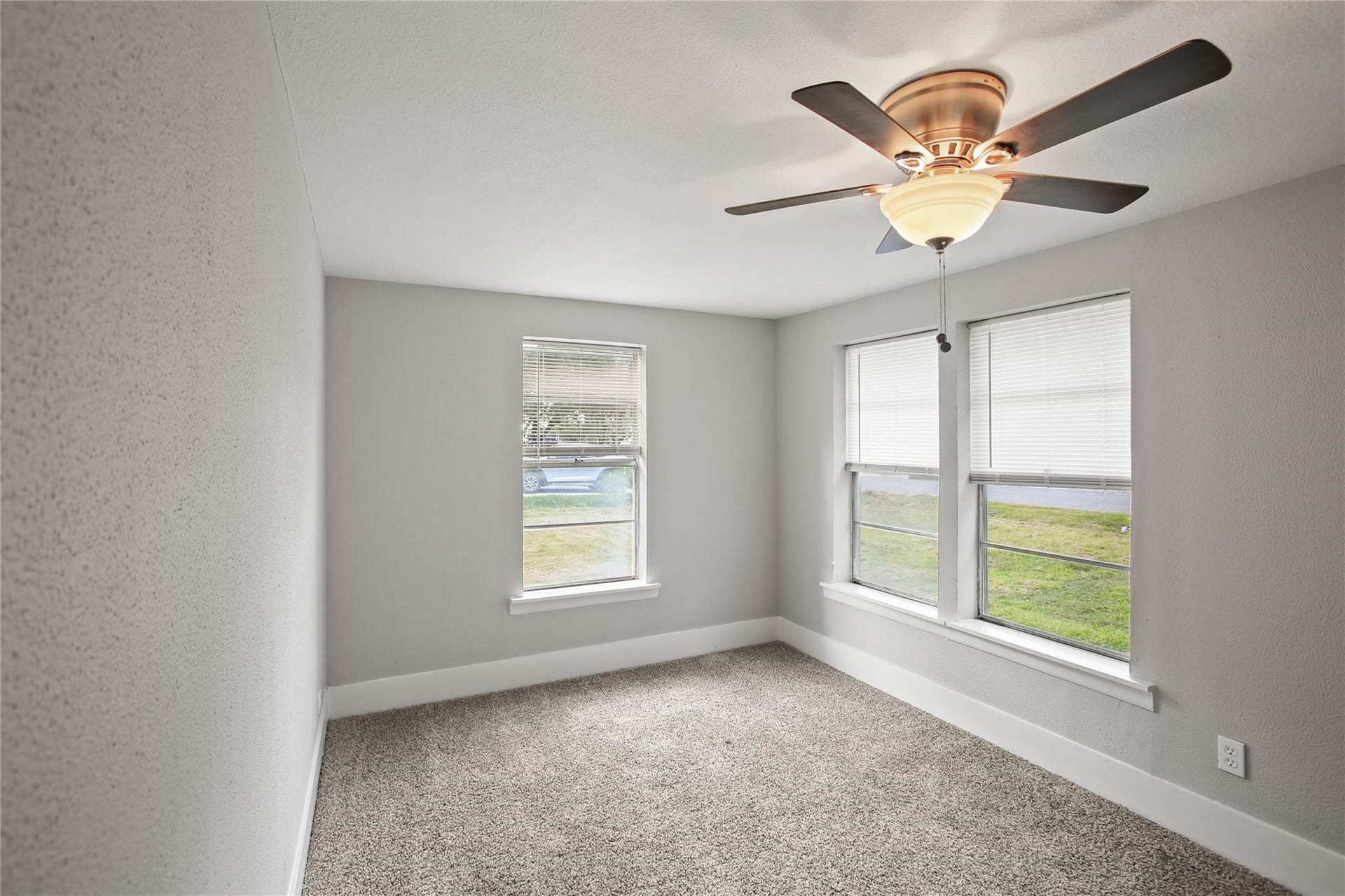 102 22nd Street N, Texas City, TX 77590 102 22nd Street N, Texas City, TX 77590