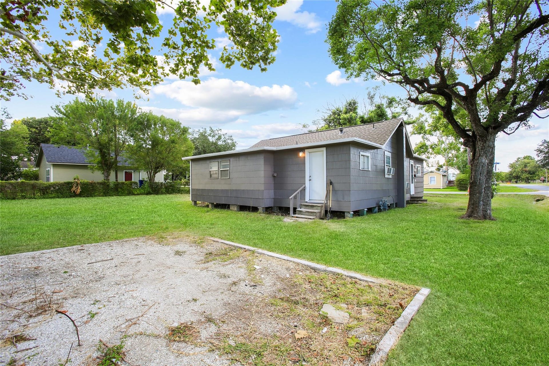 102 22nd Street N, Texas City, TX 77590 102 22nd Street N, Texas City, TX 77590