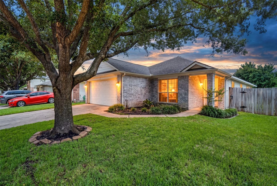 Property photo for 19519 Cairns Drive, Katy, TX