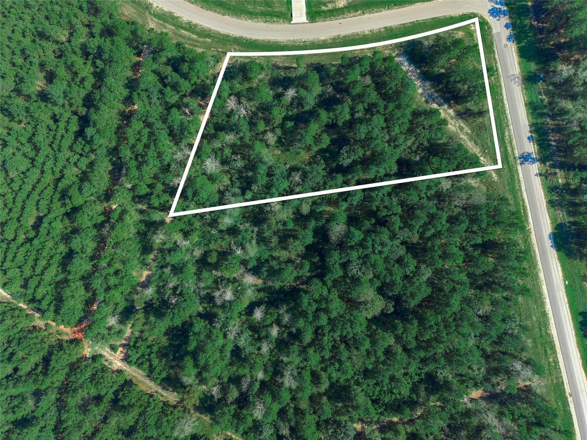 11911 Grand North Road, Willis, TX 77378