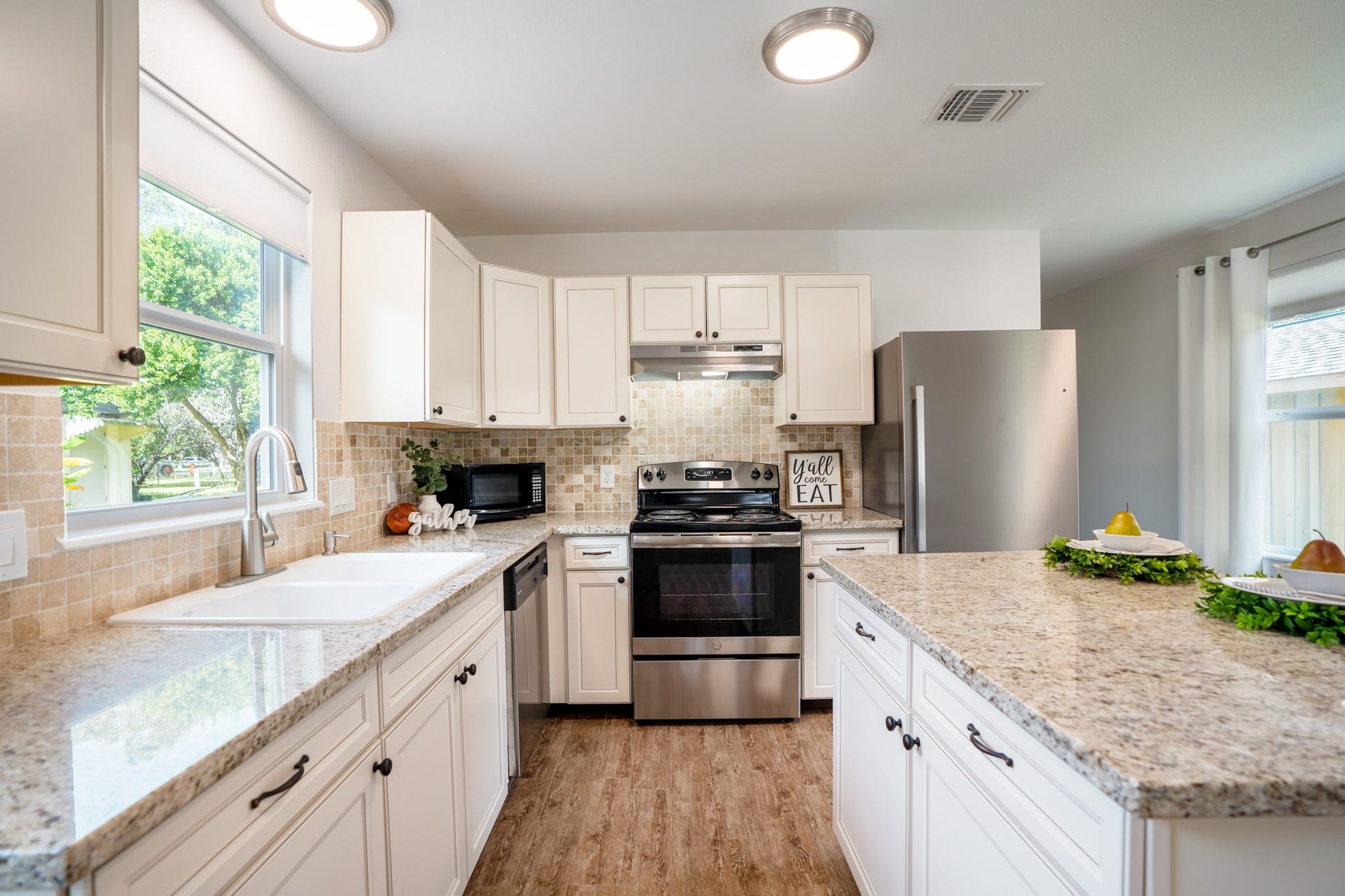 306 Foster Street, Tomball, TX 77375 306 Foster Street, Tomball, TX 77375