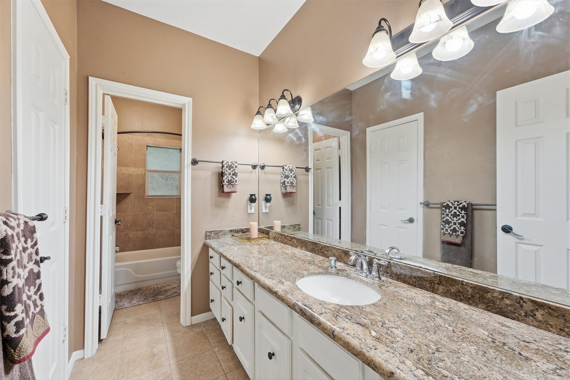 19427 Sapphire Circle, Magnolia, TX 77355