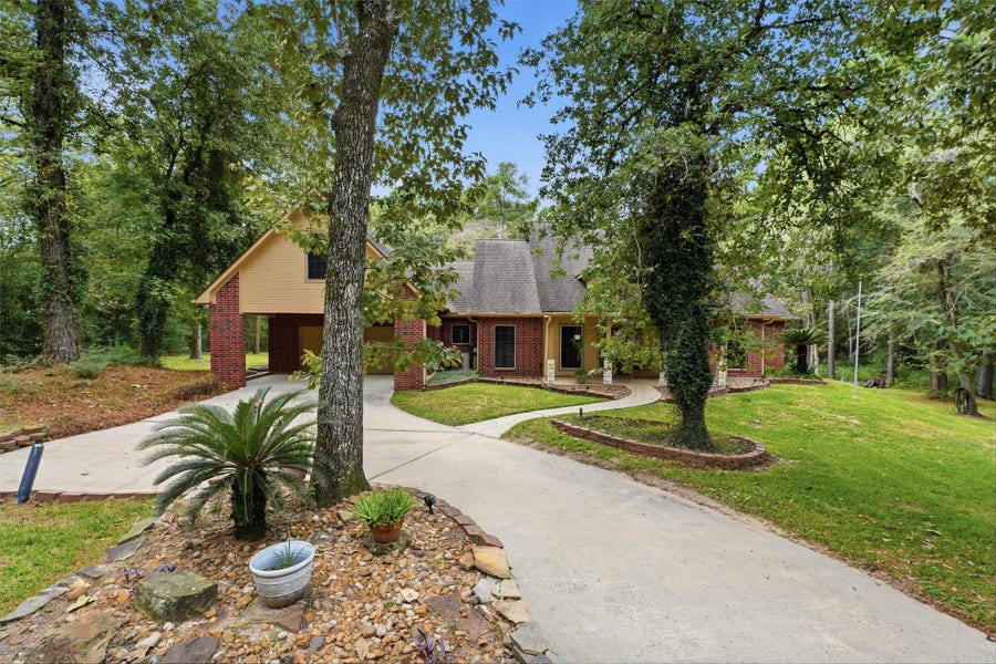 Property photo for 19427 Sapphire Circle, Magnolia, TX