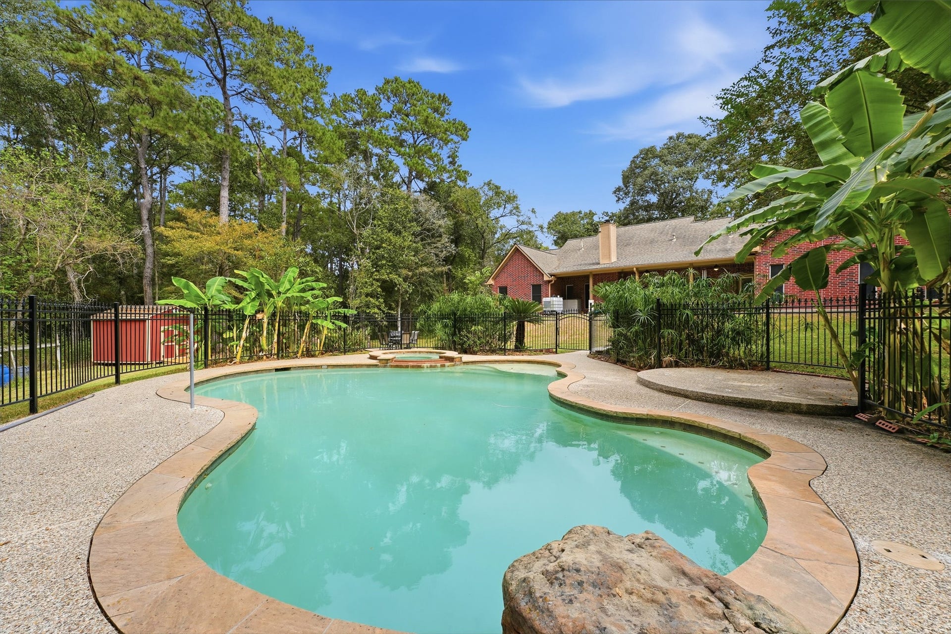 19427 Sapphire Circle, Magnolia, TX 77355