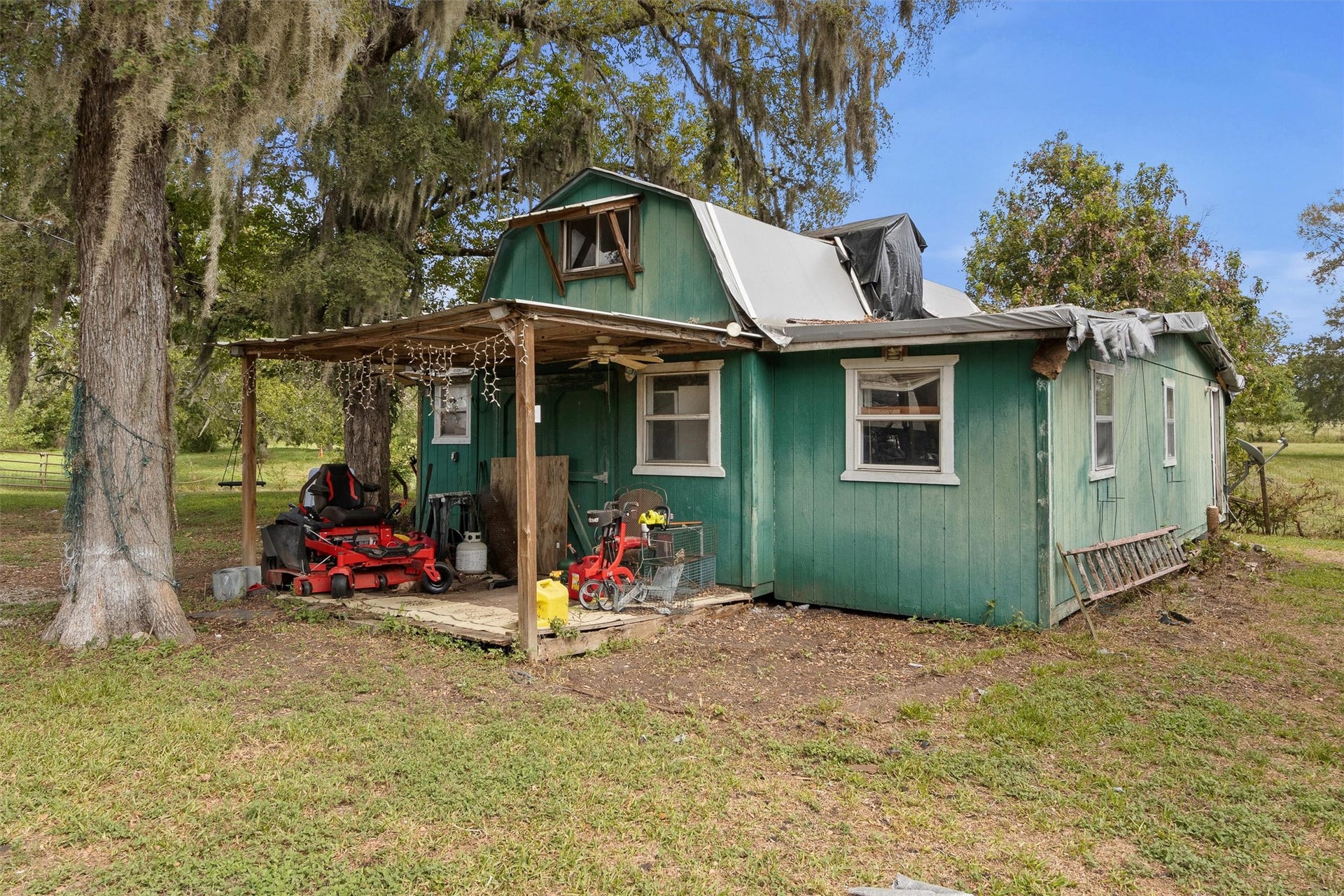 26962 Old Highway 105 W, Montgomery, TX 77316 Guesthouse, storage, mancave, she shed, or mother-in-law quarters-endless possibilities
