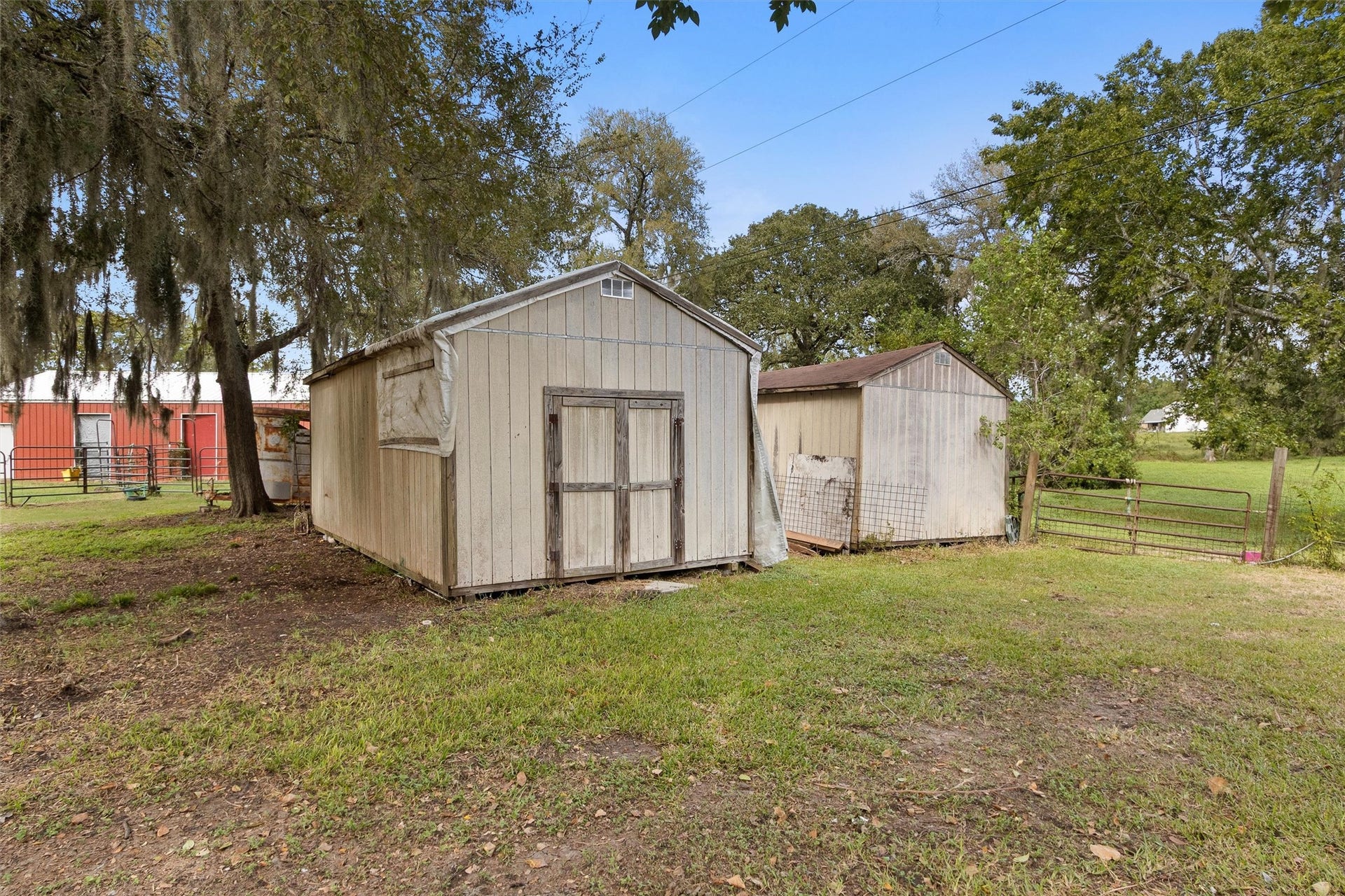 26962 Old Highway 105 W, Montgomery, TX 77316 Storage buildings