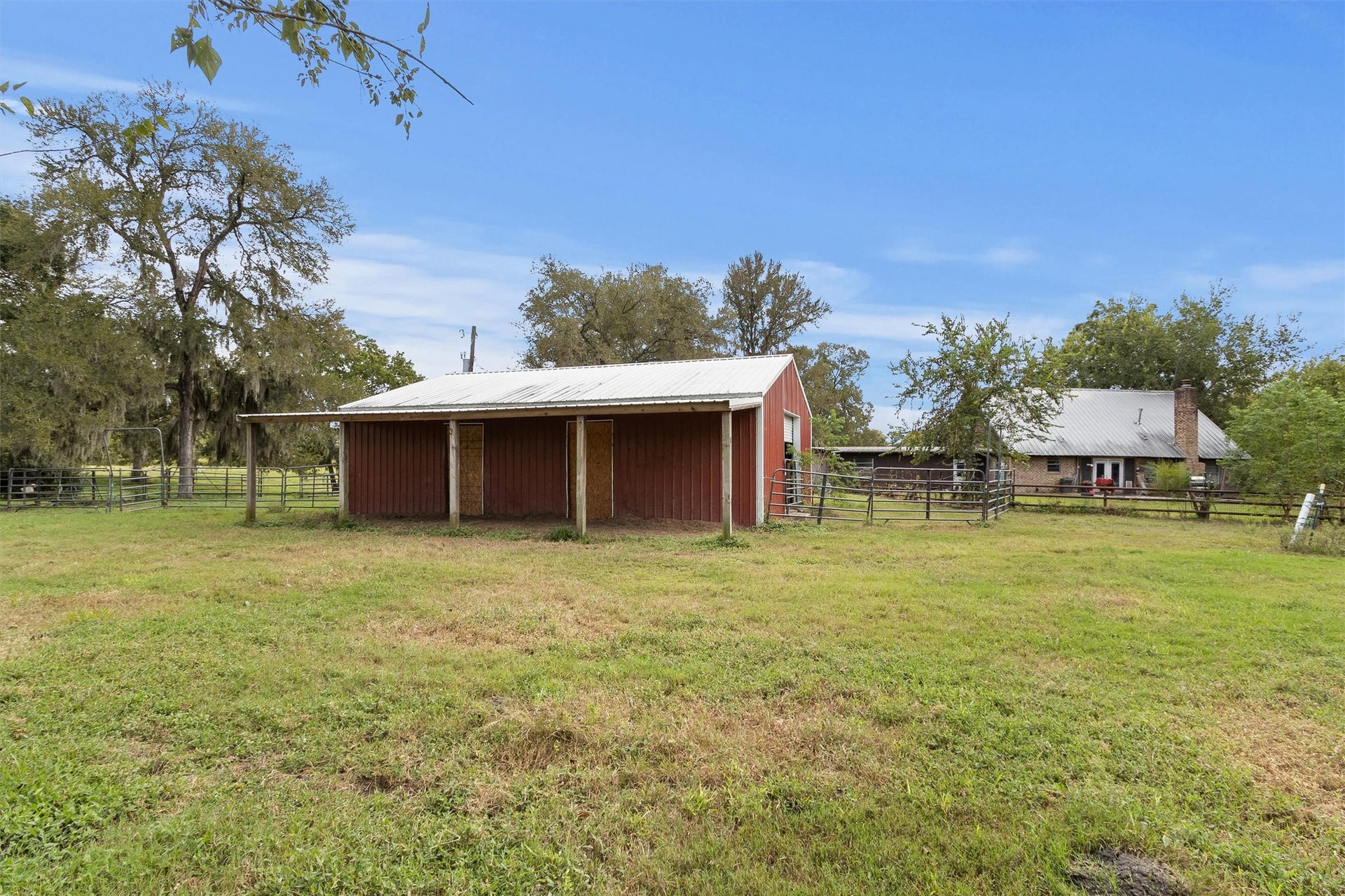 26962 Old Highway 105 W, Montgomery, TX 77316 26962 Old Highway 105 W, Montgomery, TX 77316