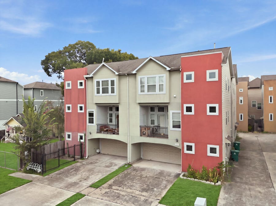 Property photo for 1147 W 24th Street, #B, Houston, TX