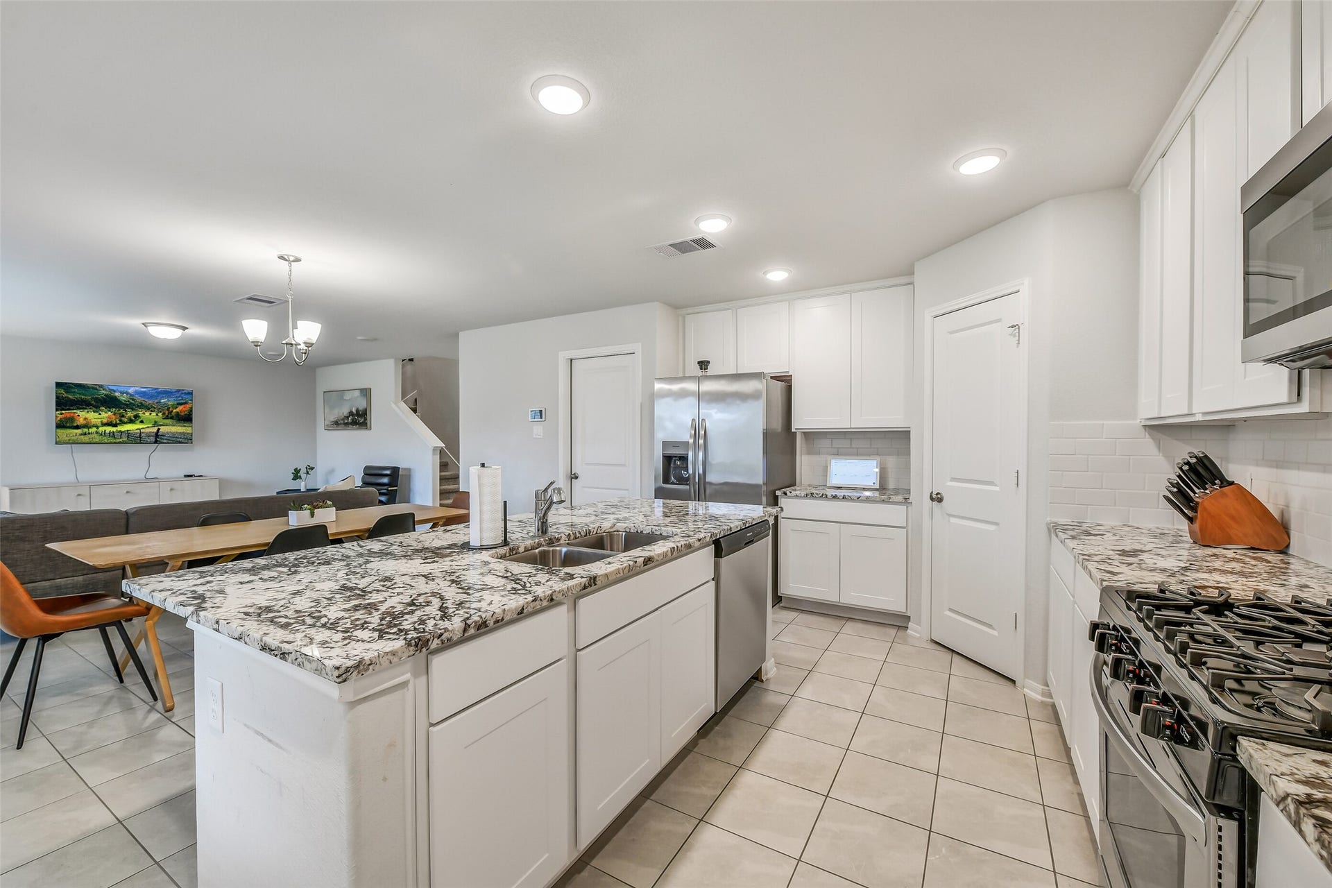 1802 Tioga View Drive, Rosharon, TX 77583