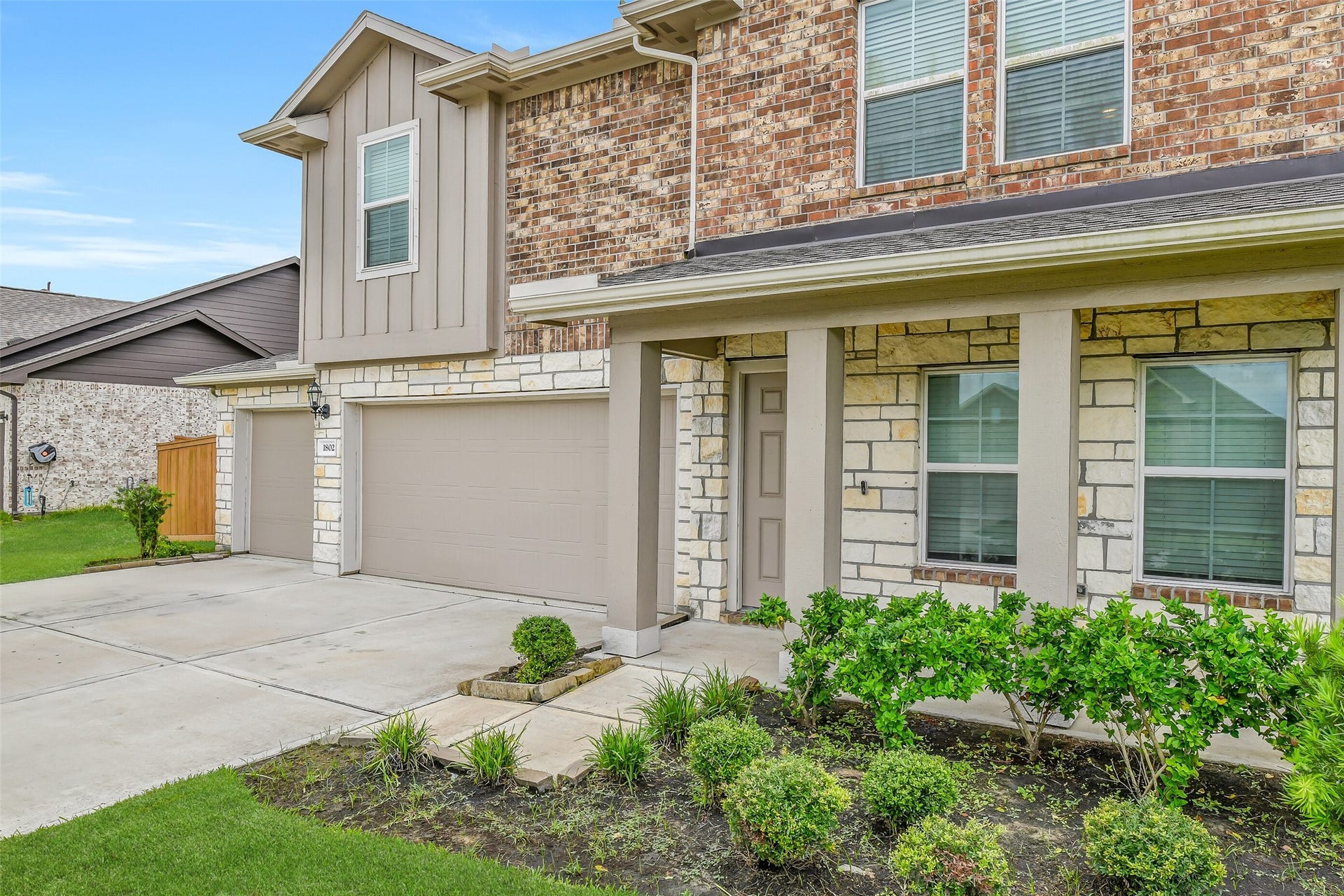 1802 Tioga View Drive, Rosharon, TX 77583