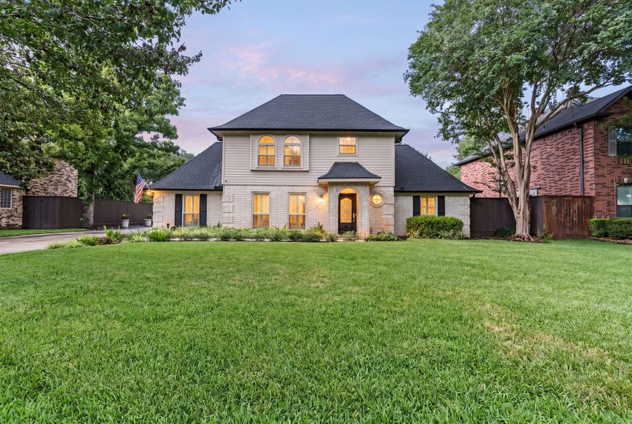Property photo for 15320 Clevedon Lane, Jersey Village, TX