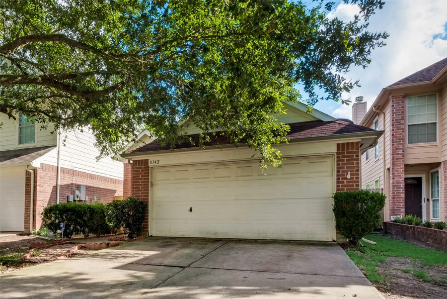 Property photo for 8342 Fuqua Gardens Drive, Houston, TX