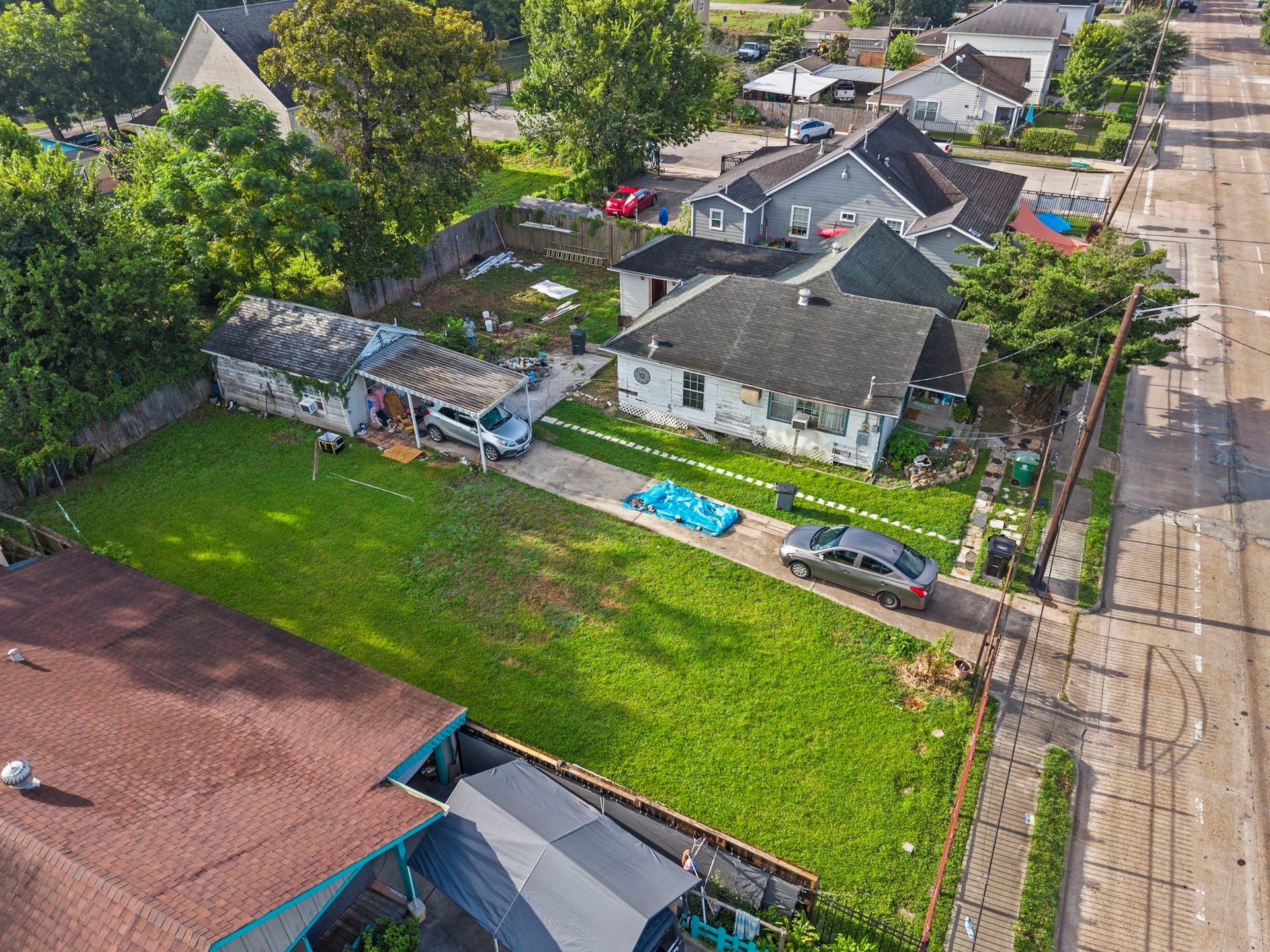 5604 Elysian Street, Houston, TX 77009 5604 Elysian Street, Houston, TX 77009