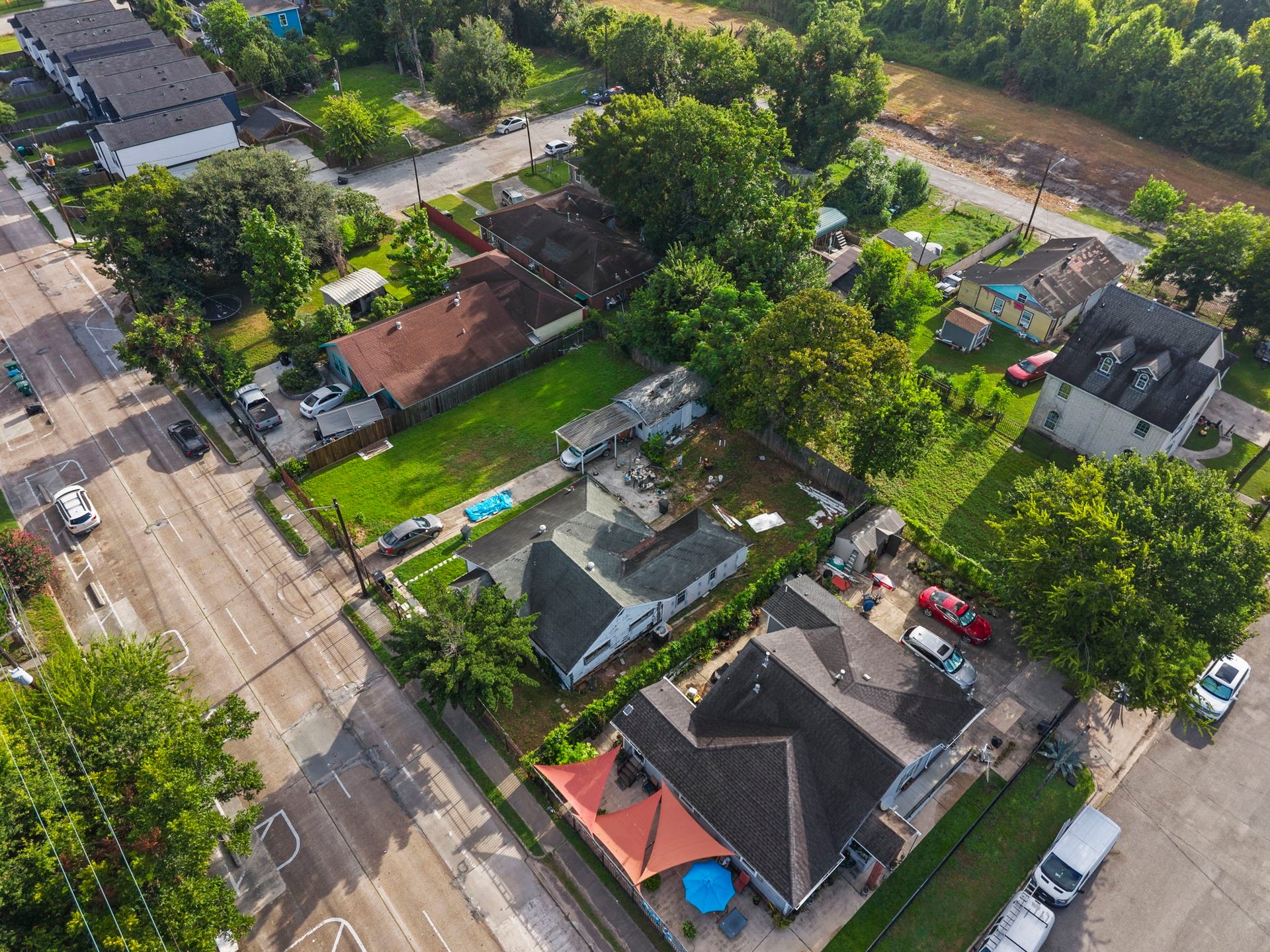 5604 Elysian Street, Houston, TX 77009 5604 Elysian Street, Houston, TX 77009