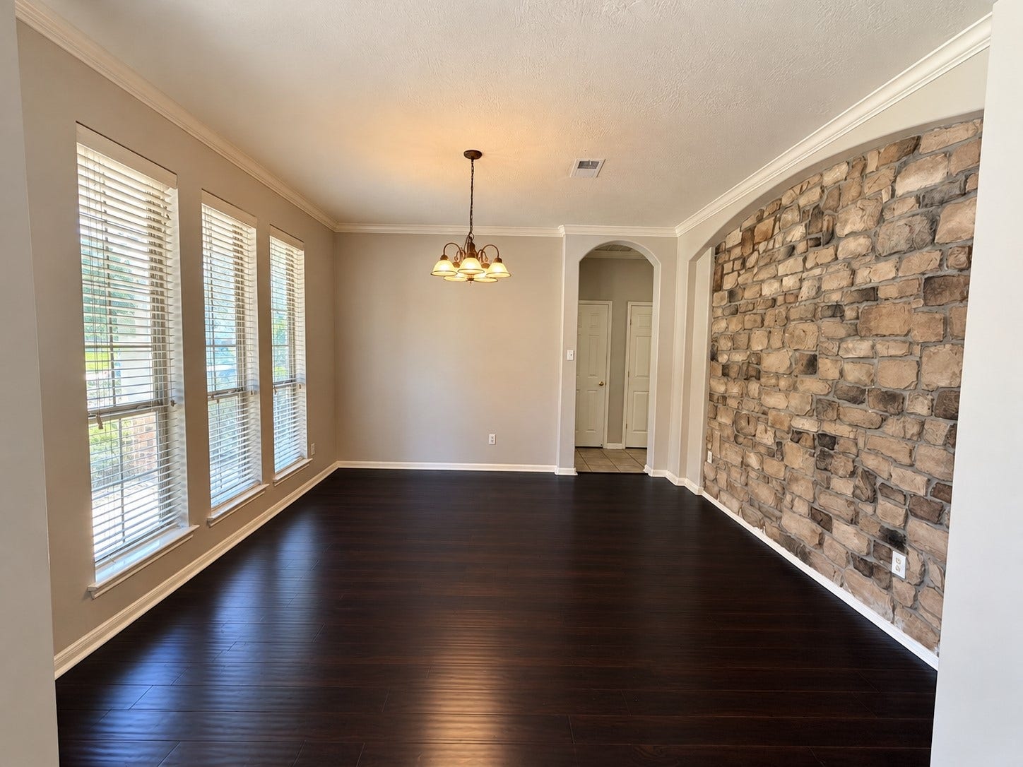 9226 Edgeloch Drive, Spring, TX 77379 9226 Edgeloch Drive, Spring, TX 77379