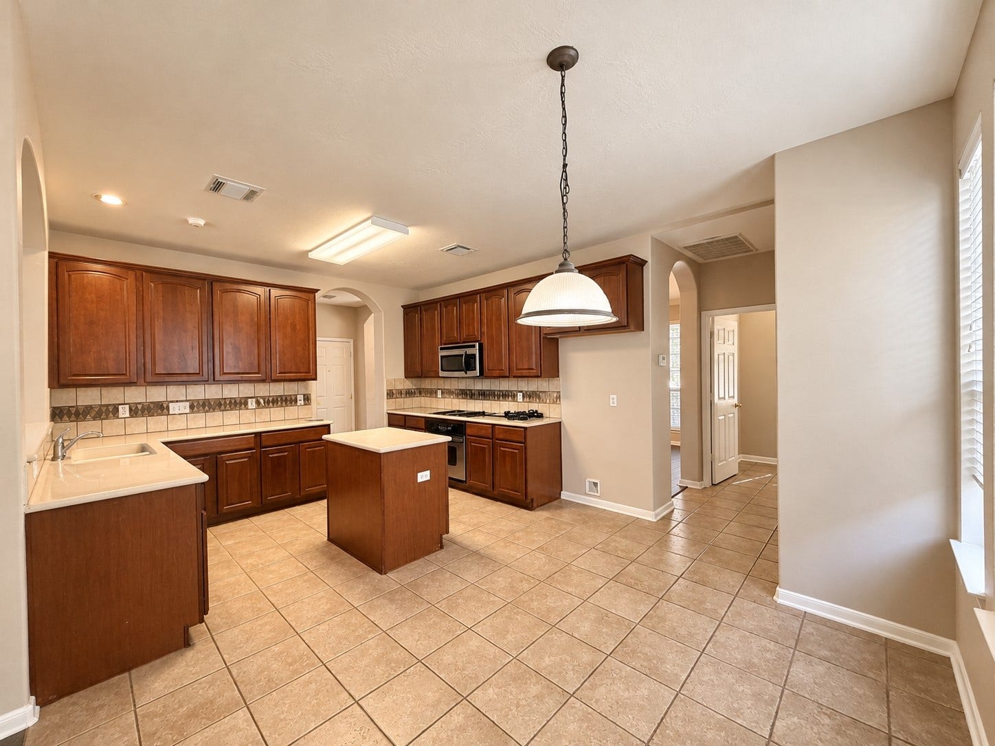 9226 Edgeloch Drive, Spring, TX 77379 9226 Edgeloch Drive, Spring, TX 77379