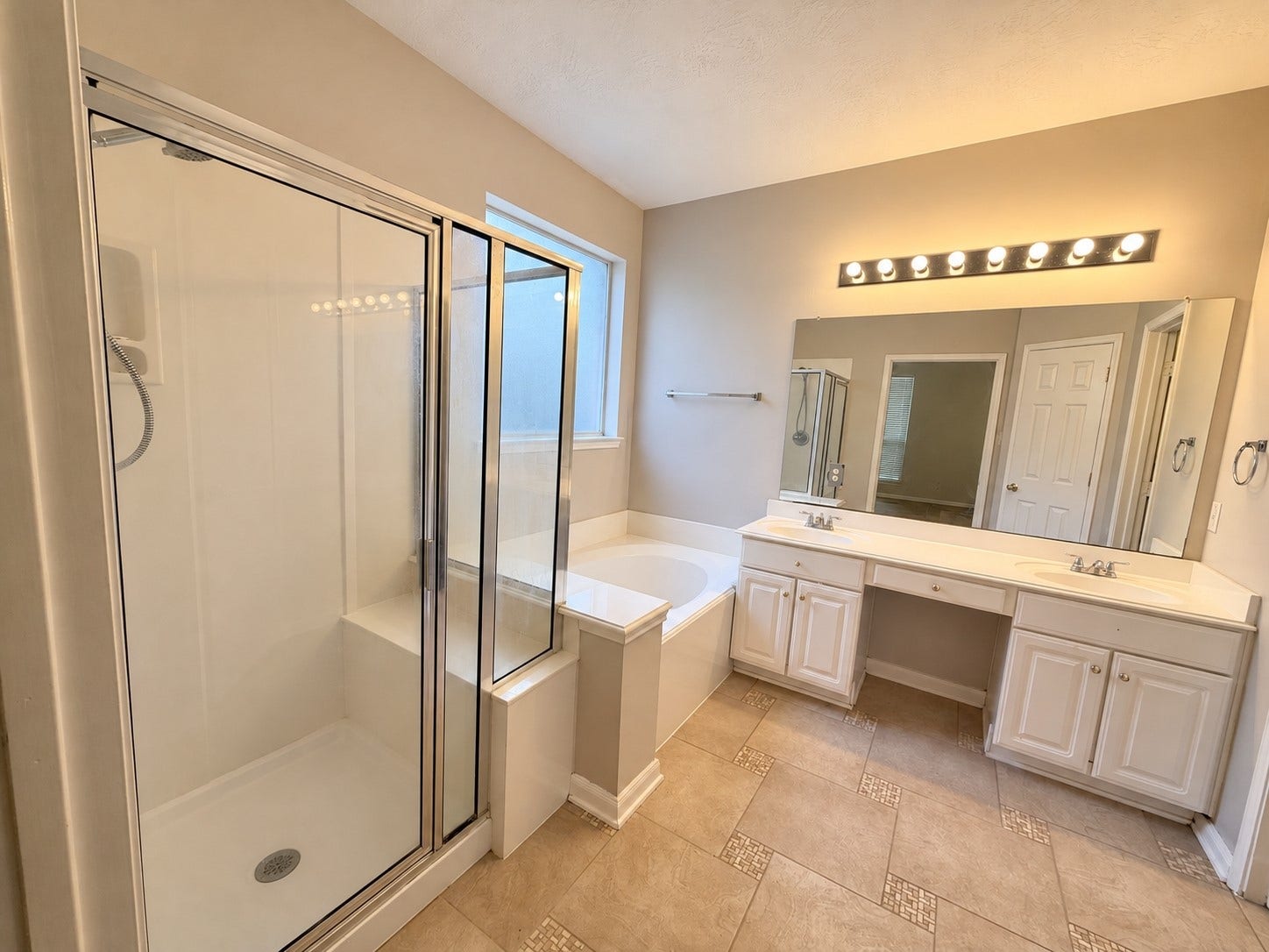 9226 Edgeloch Drive, Spring, TX 77379 9226 Edgeloch Drive, Spring, TX 77379
