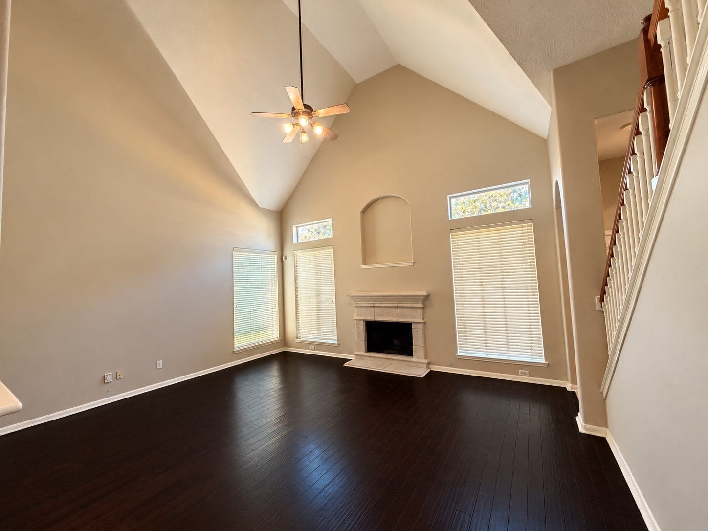 9226 Edgeloch Drive, Spring, TX 77379 9226 Edgeloch Drive, Spring, TX 77379