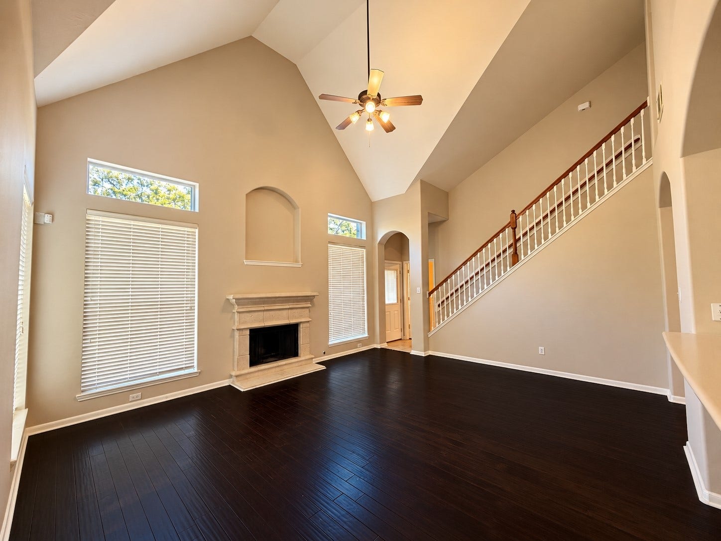 9226 Edgeloch Drive, Spring, TX 77379 9226 Edgeloch Drive, Spring, TX 77379