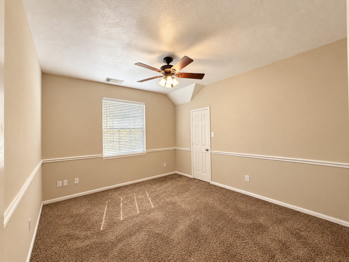 9226 Edgeloch Drive, Spring, TX 77379 9226 Edgeloch Drive, Spring, TX 77379