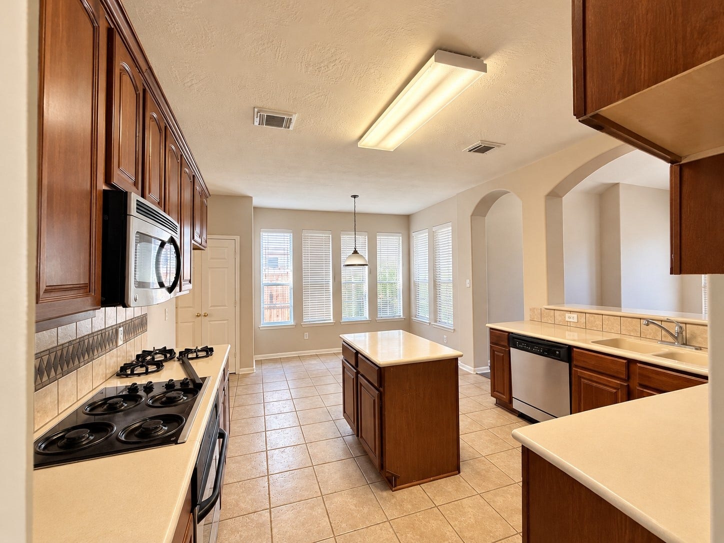 9226 Edgeloch Drive, Spring, TX 77379 9226 Edgeloch Drive, Spring, TX 77379