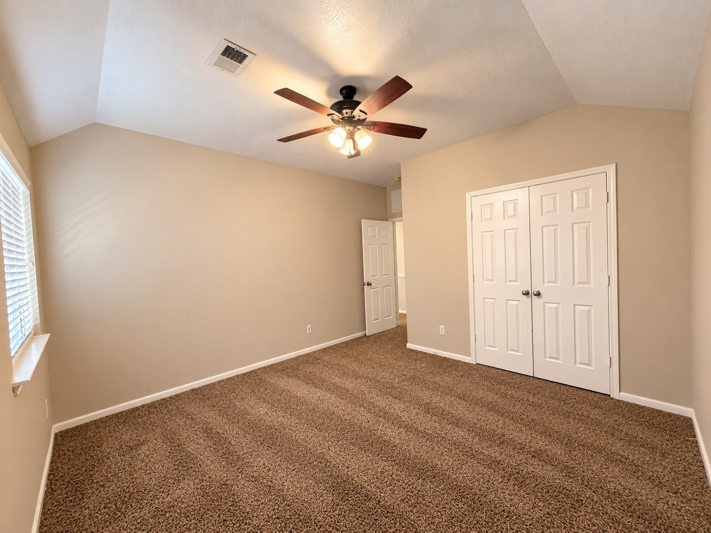 9226 Edgeloch Drive, Spring, TX 77379 9226 Edgeloch Drive, Spring, TX 77379