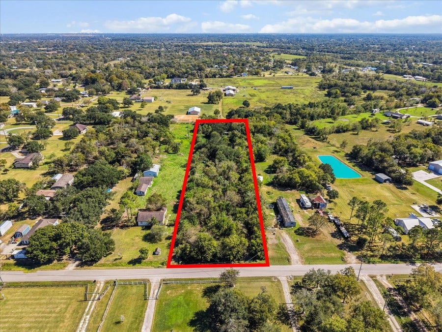 Property photo for 5029 1/2 Ike Franks Road, Santa Fe, TX