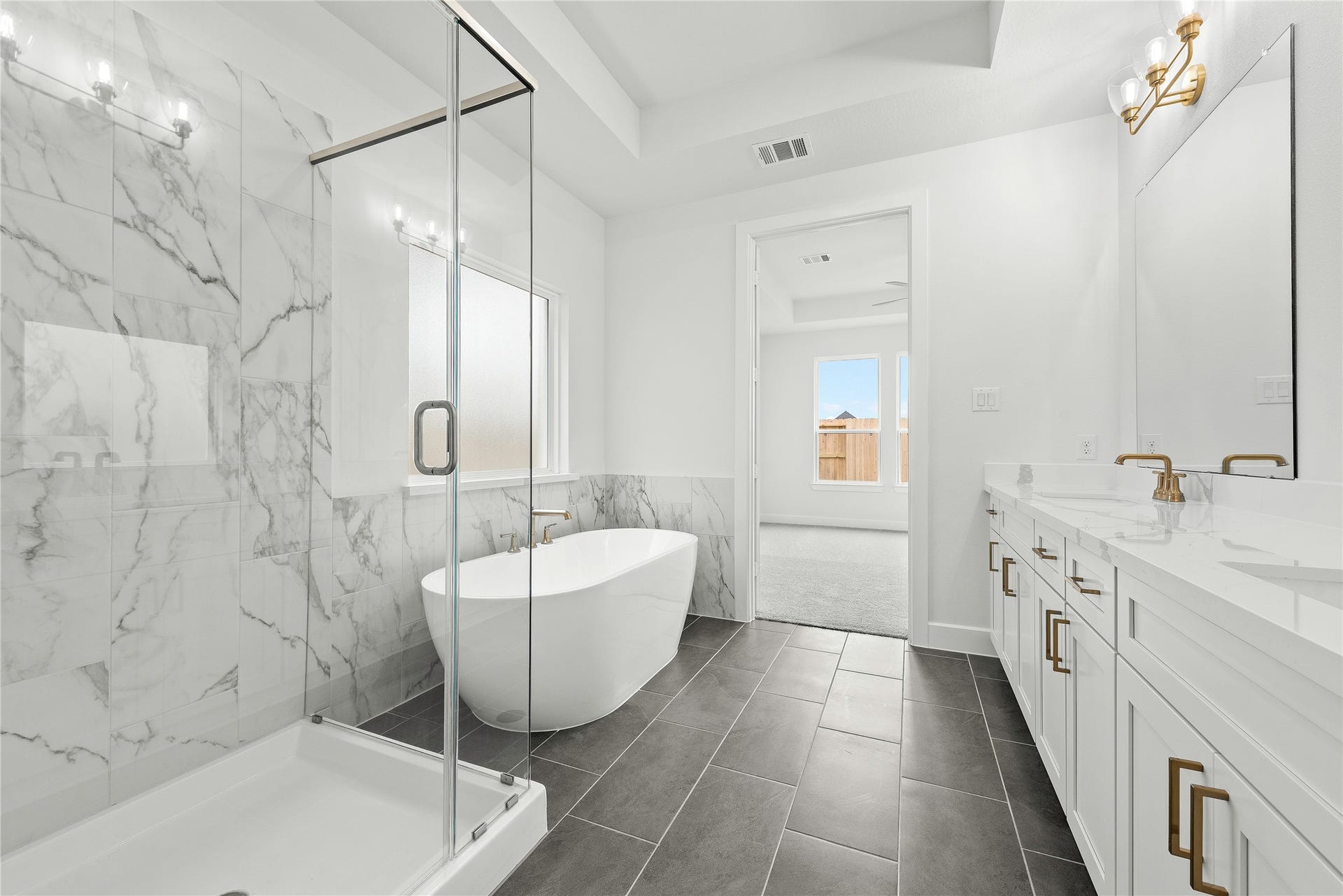 372 Mulberry Creek Street, Conroe, TX 77304 Representative image; features, selections and colors may vary.