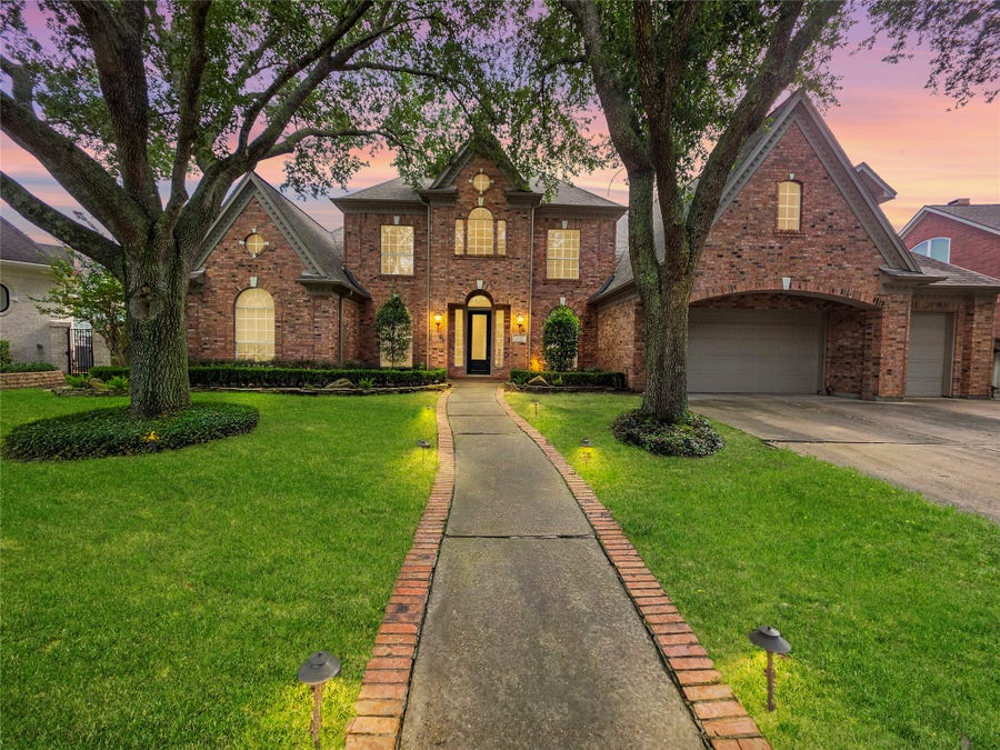 Property photo for 3815 Loch Glen Court, Houston, TX