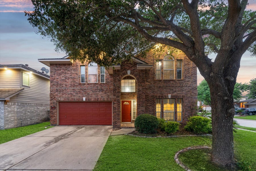 Property photo for 21127 Gatepoint Drive, Houston, TX