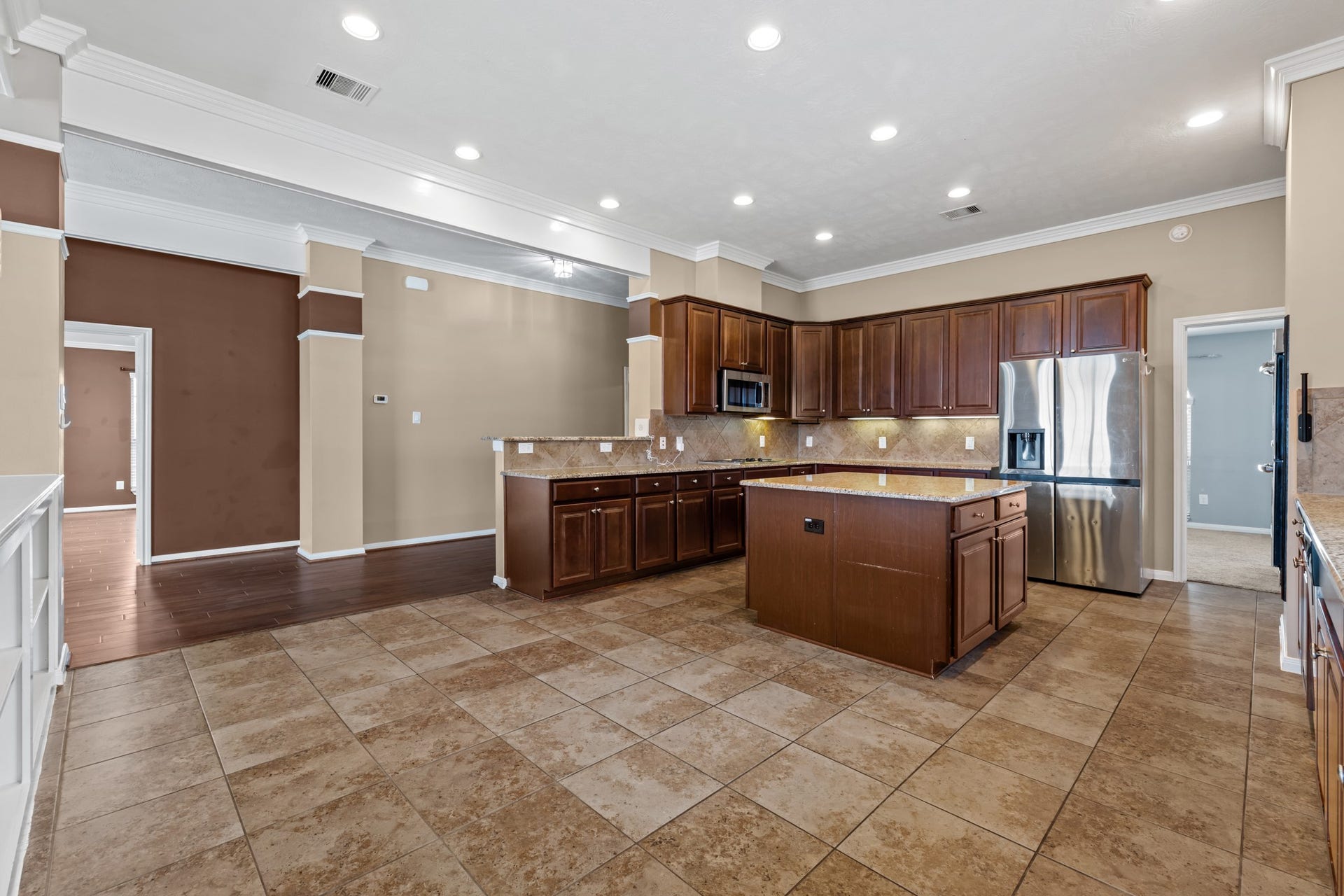 28027 Trade Wind Court, Rosharon, TX 77583 28027 Trade Wind Court, Rosharon, TX 77583