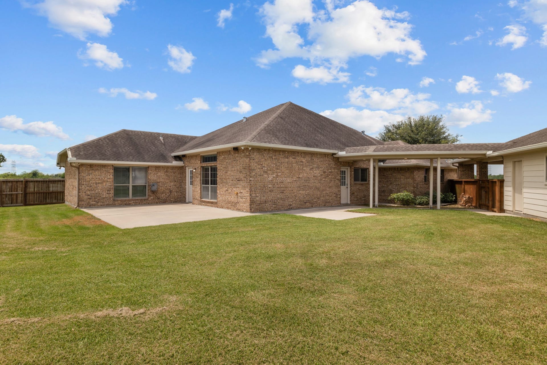 28027 Trade Wind Court, Rosharon, TX 77583 28027 Trade Wind Court, Rosharon, TX 77583