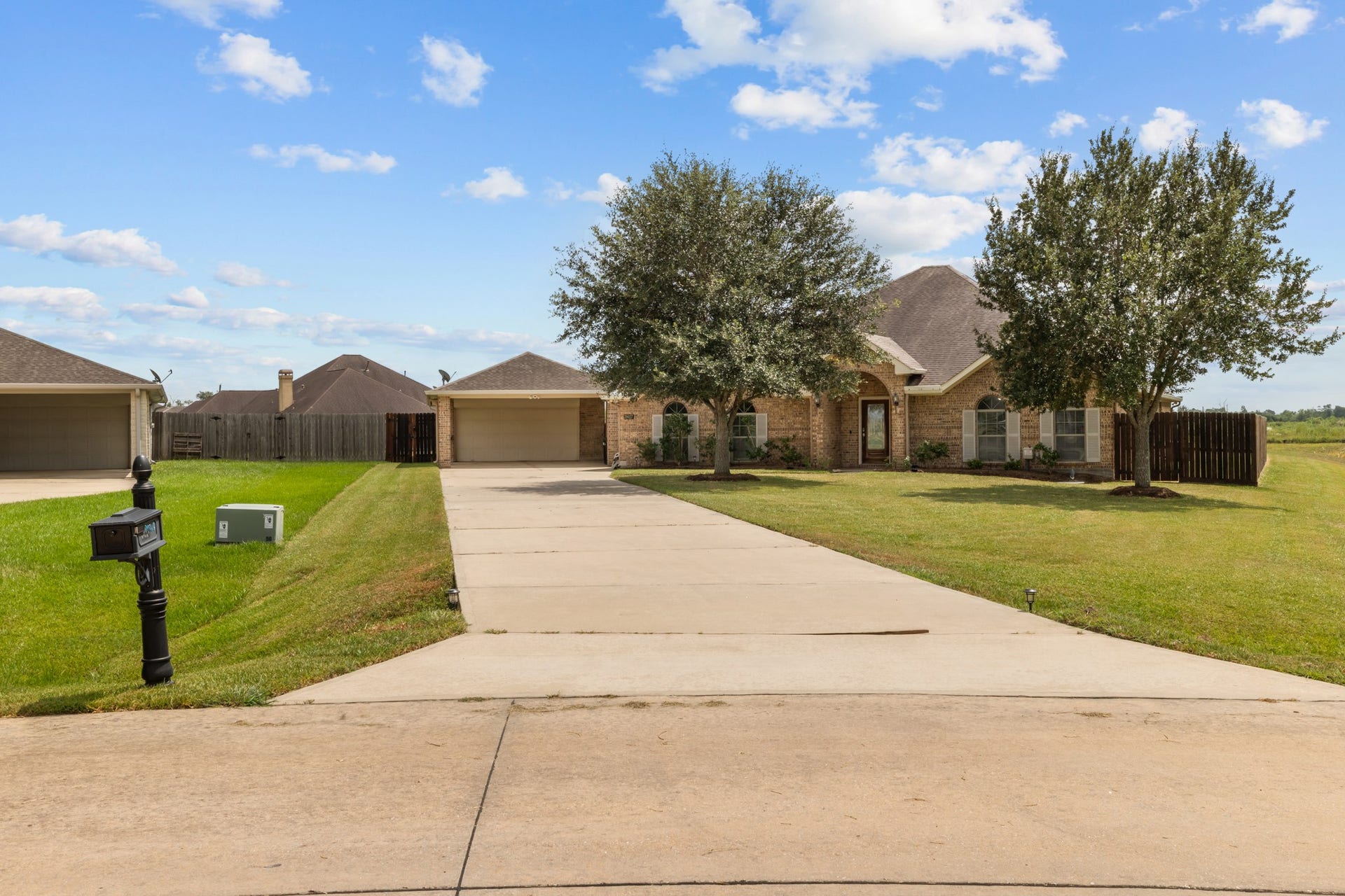 28027 Trade Wind Court, Rosharon, TX 77583 28027 Trade Wind Court, Rosharon, TX 77583