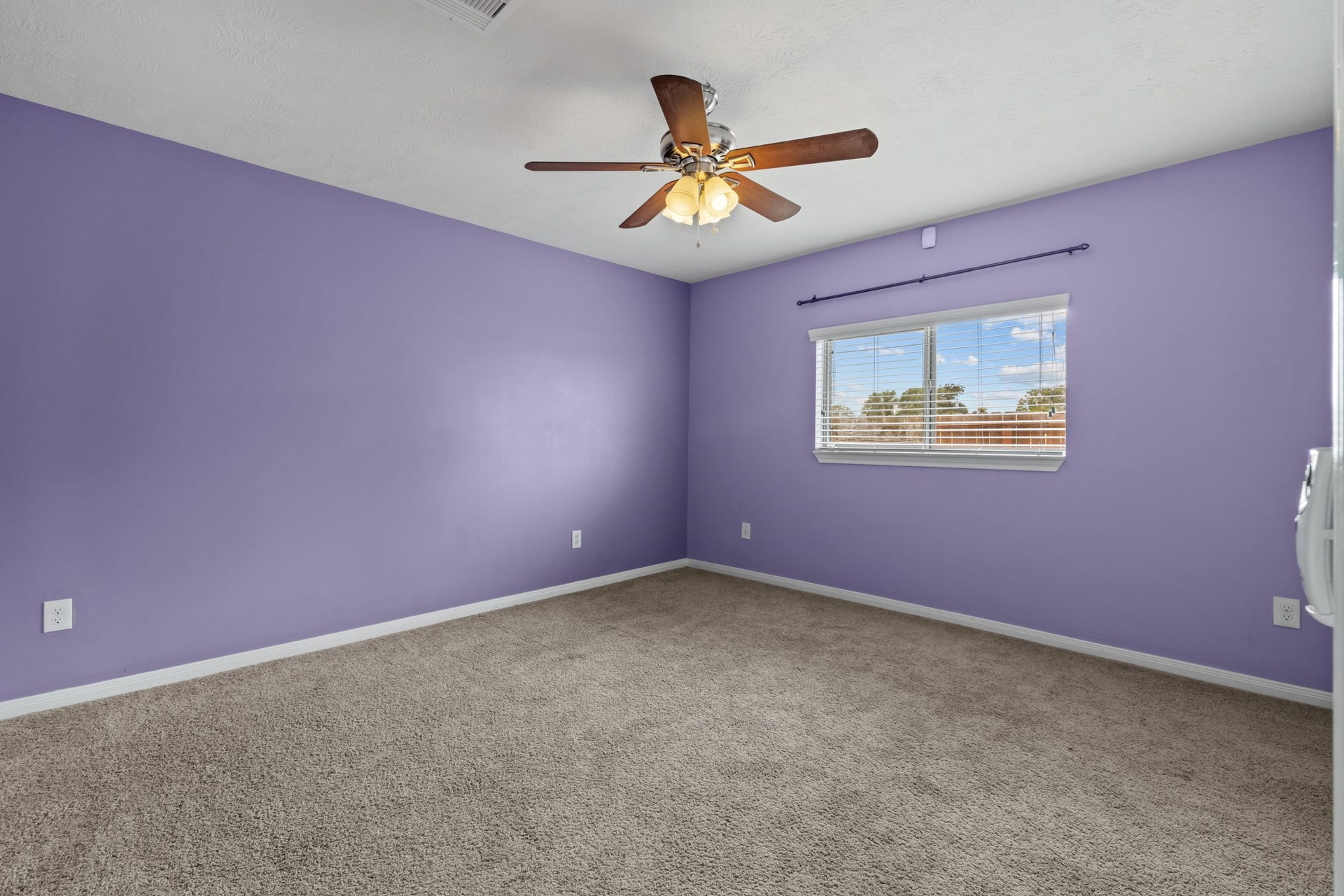 28027 Trade Wind Court, Rosharon, TX 77583 28027 Trade Wind Court, Rosharon, TX 77583