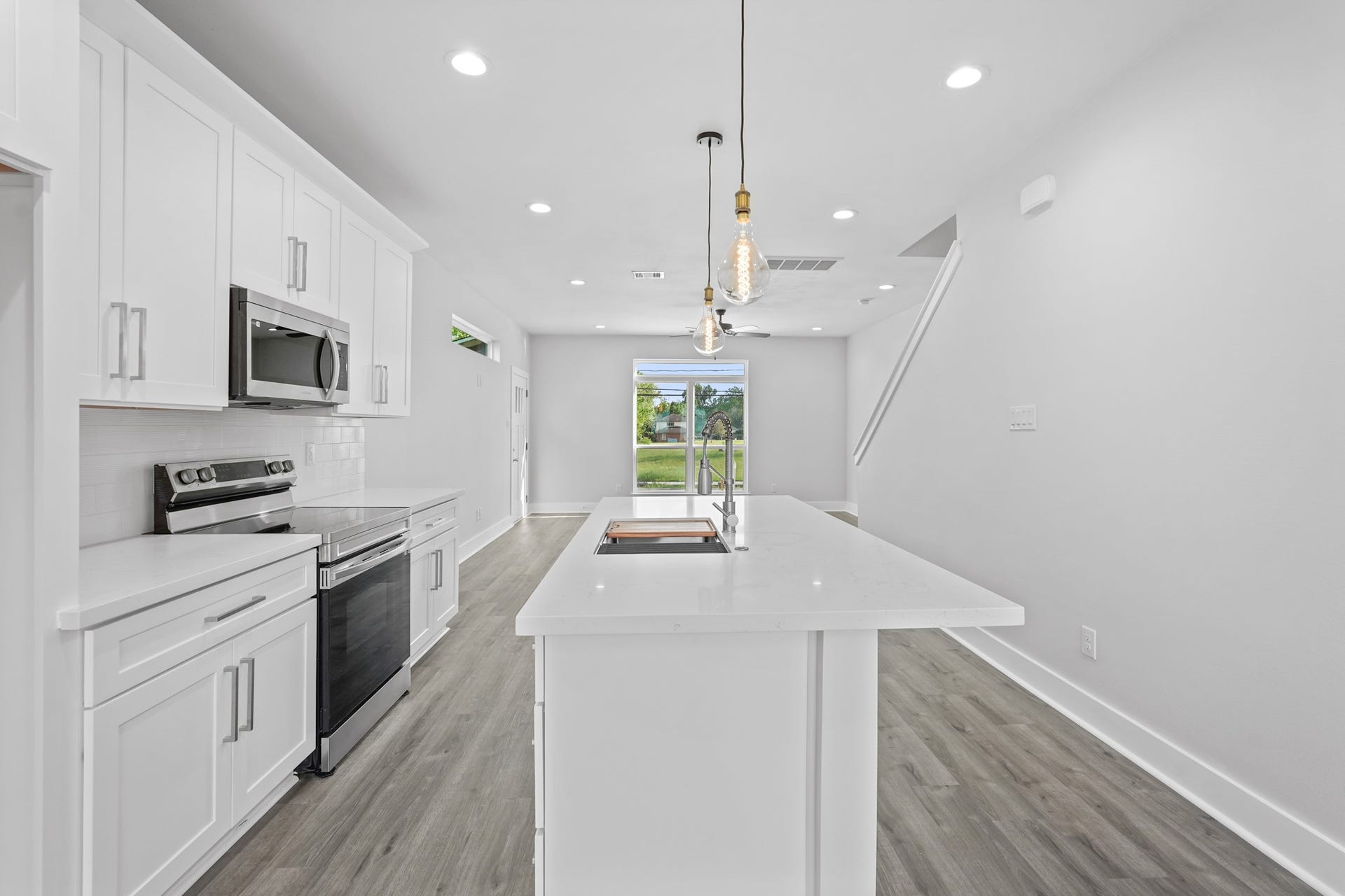 764 Dillard Street, #B, Houston, TX 77091
