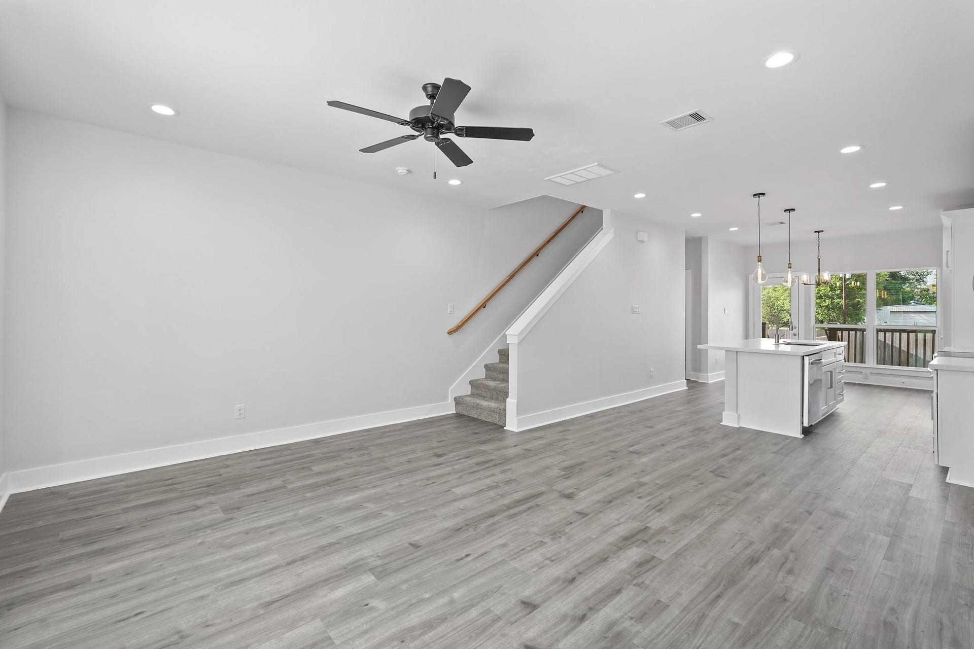 764 Dillard Street, #B, Houston, TX 77091