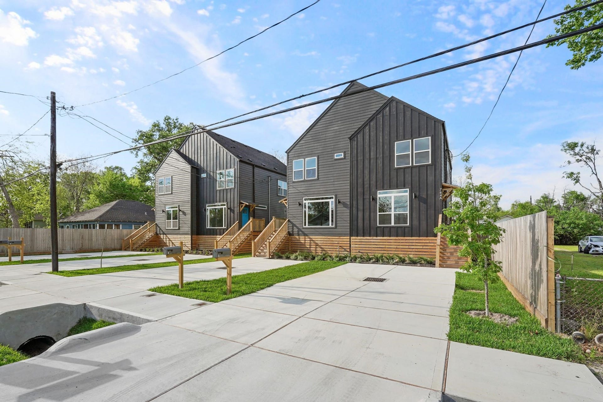 764 Dillard Street, #B, Houston, TX 77091