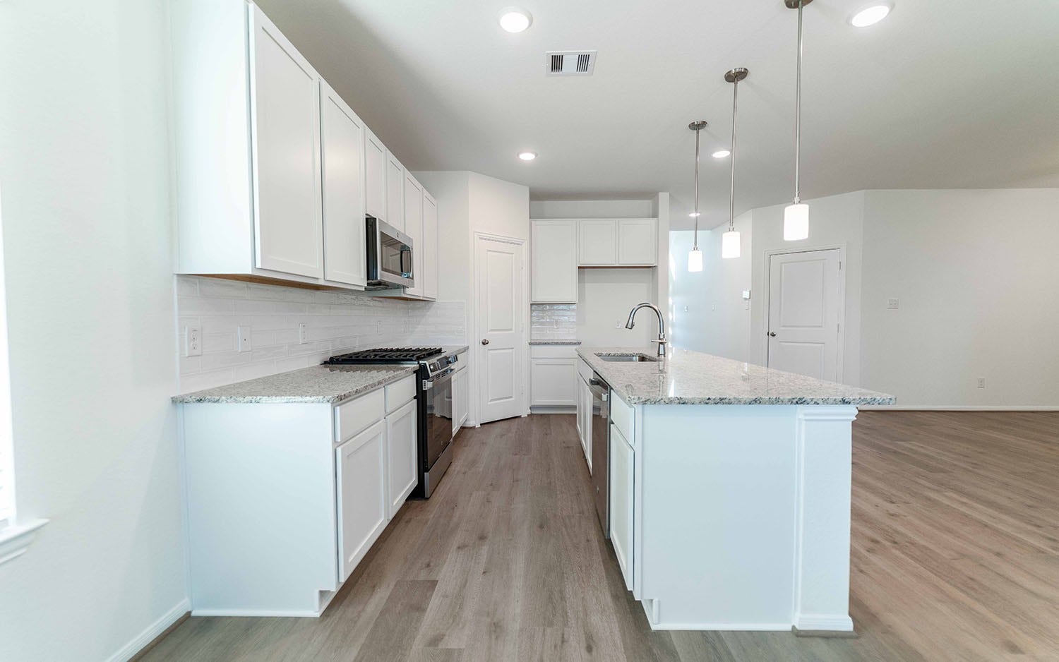 13405 Dalvay Beach Drive, Texas City, TX 77568 13405 Dalvay Beach Drive, Texas City, TX 77568