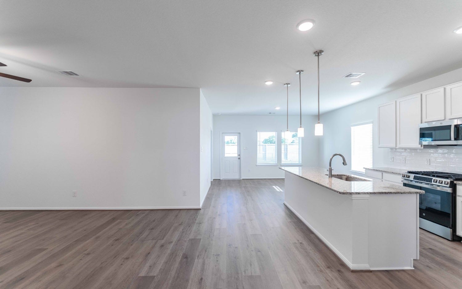 13405 Dalvay Beach Drive, Texas City, TX 77568 13405 Dalvay Beach Drive, Texas City, TX 77568