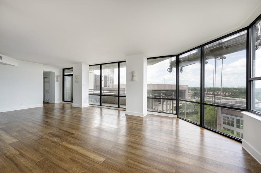Property photo for 15 Greenway Plaza, #8G, Houston, TX