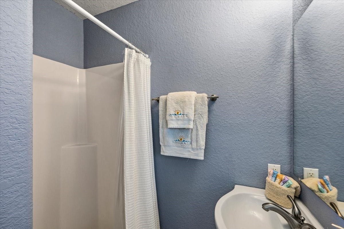 2927 Blue Water Highway, Surfside Beach, TX 77541 2927 Blue Water Highway, Surfside Beach, TX 77541