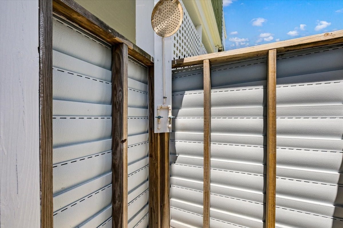 2927 Blue Water Highway, Surfside Beach, TX 77541 2927 Blue Water Highway, Surfside Beach, TX 77541