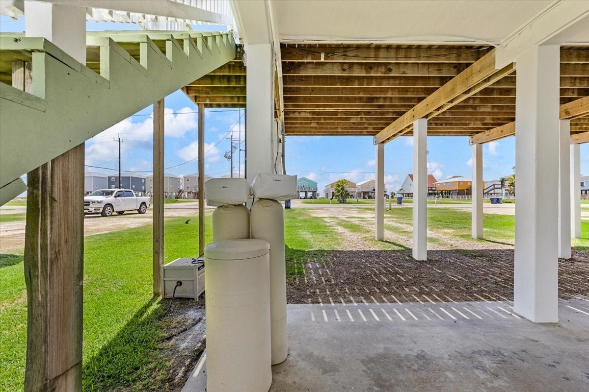 2927 Blue Water Highway, Surfside Beach, TX 77541 2927 Blue Water Highway, Surfside Beach, TX 77541
