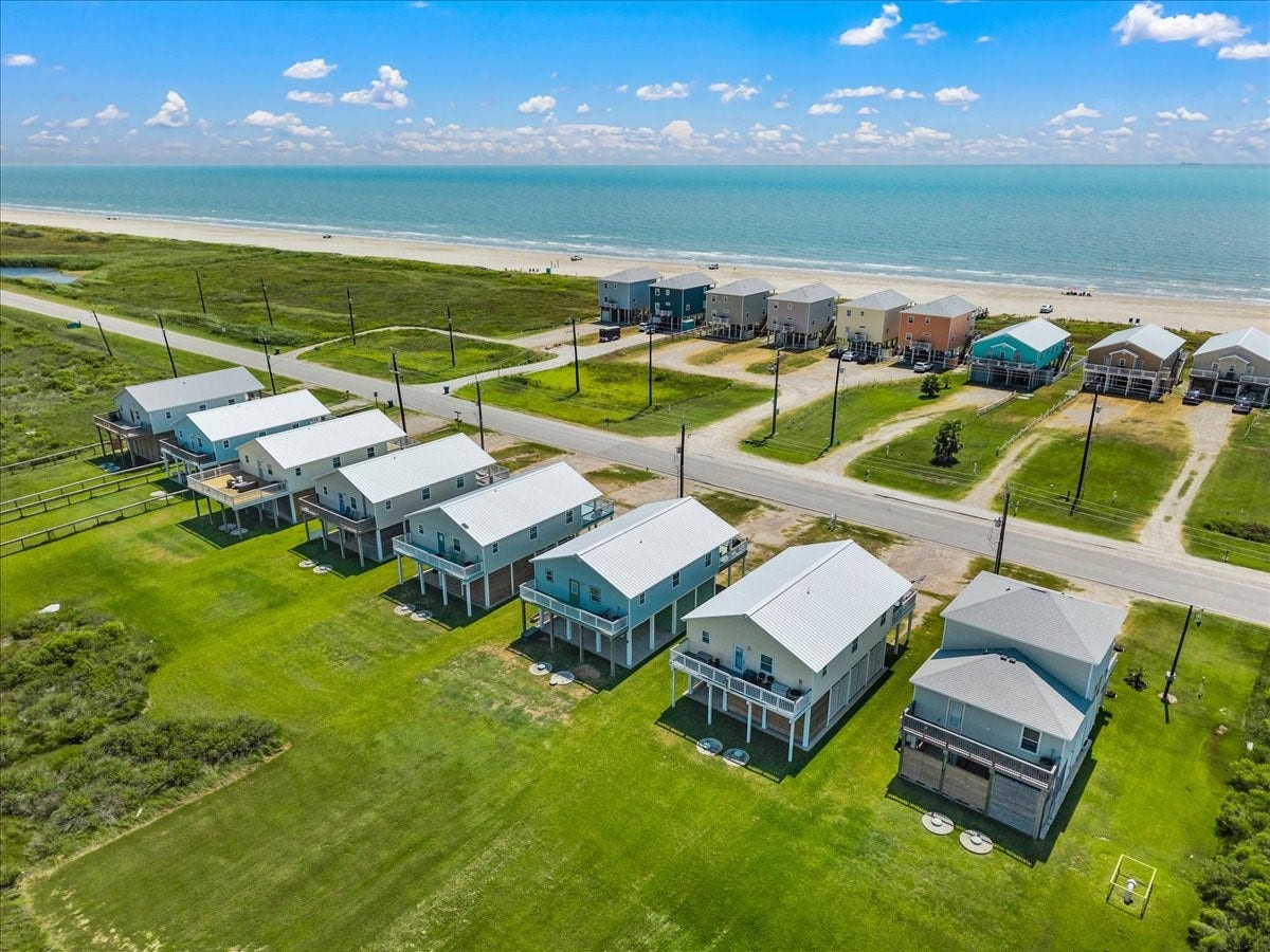2927 Blue Water Highway, Surfside Beach, TX 77541 2927 Blue Water Highway, Surfside Beach, TX 77541