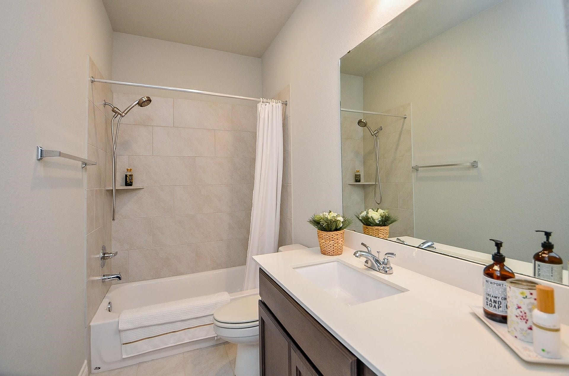 5627 Bending Crest Court, Sugar Land, TX 77459 5627 Bending Crest Court, Sugar Land, TX 77459