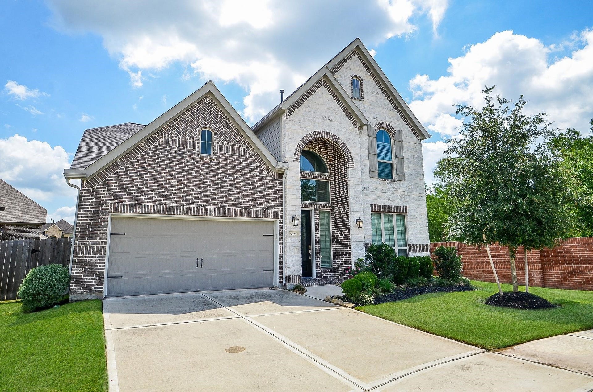5627 Bending Crest Court, Sugar Land, TX 77459 5627 Bending Crest Court, Sugar Land, TX 77459