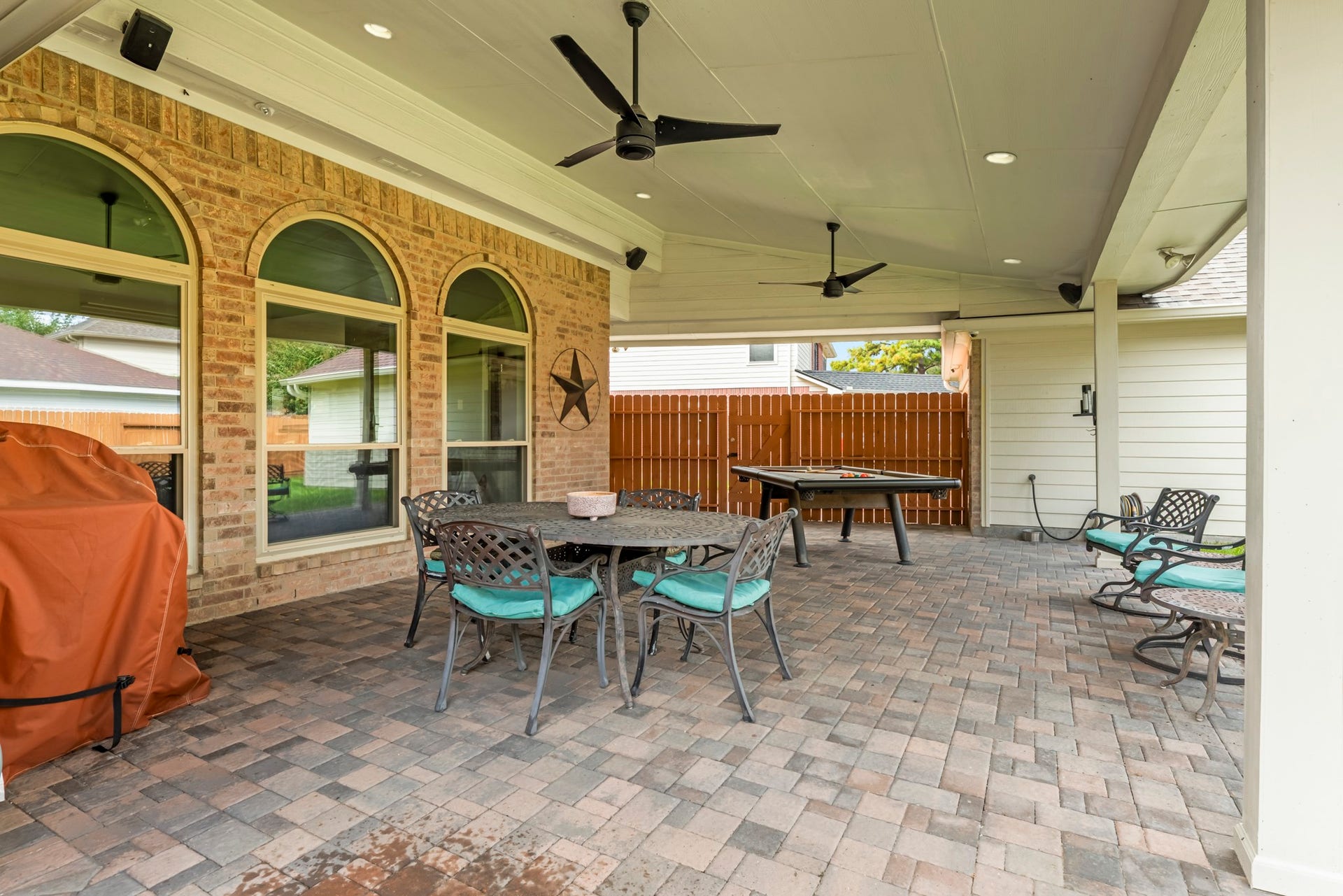 13402 Durbridge Trail Drive, Houston, TX 77065 Included outdoor package