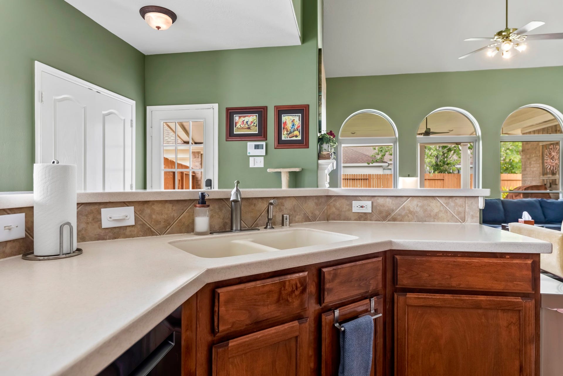 13402 Durbridge Trail Drive, Houston, TX 77065 Kitchen open